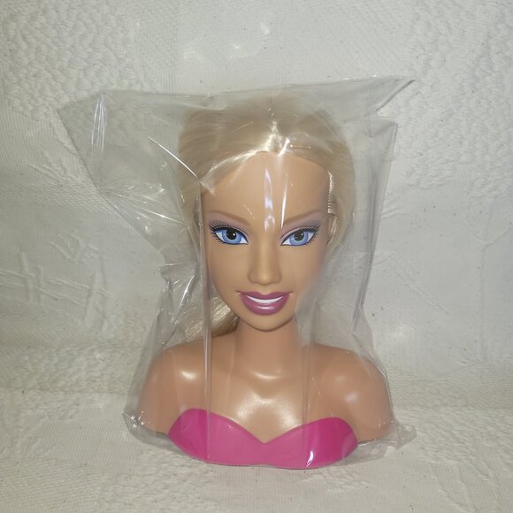 Barbie 2005 Styling Head - Picture 16 of 16